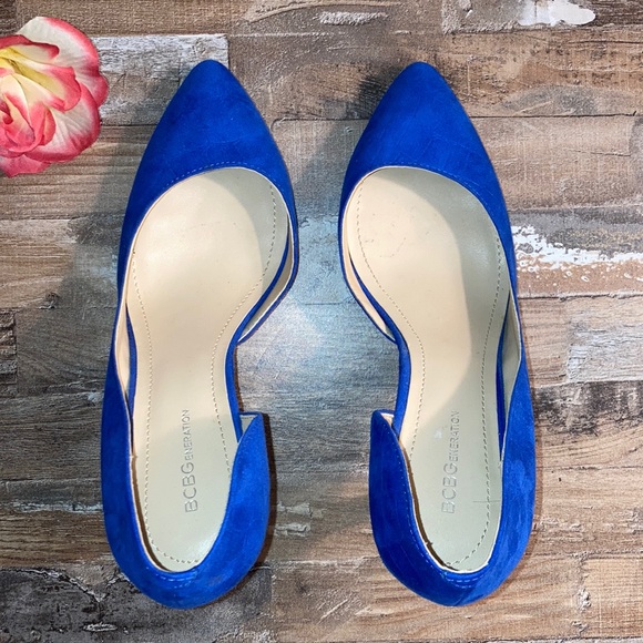 BCBG Haleigh Blue Croc Suede Pumps Size 8.5 - Picture 2 of 8